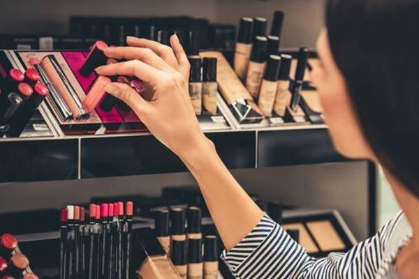 Manufacturer of Liquid Filling Machine